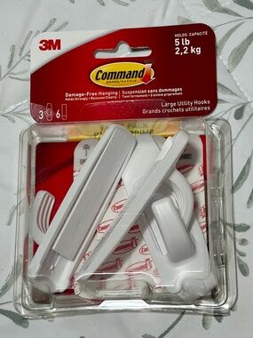 Command Damage Free Hanging Hooks White Large Hold Up To 5lbs Brand New Package